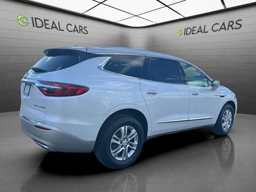 DIAMOND WHITE 2018 Buick Enclave Essence