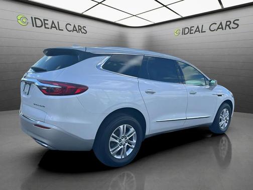 DIAMOND WHITE 2018 Buick Enclave Essence