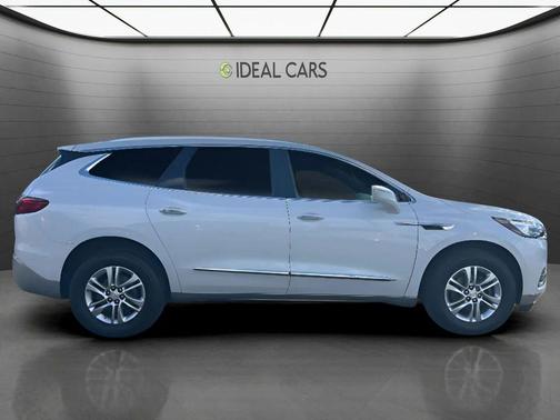 DIAMOND WHITE 2018 Buick Enclave Essence