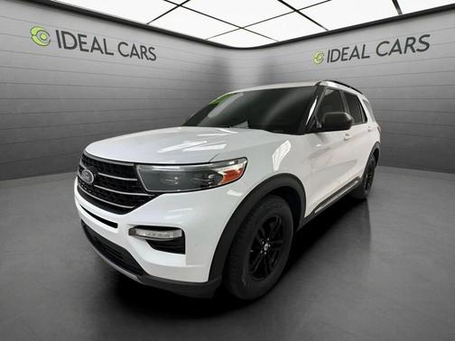 Oxford White 2020 Ford Explorer XLT