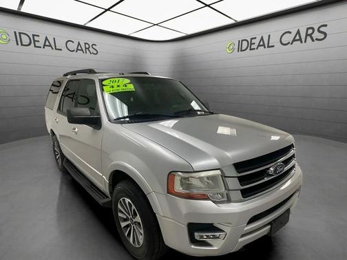 Ingot Silver 2017 Ford Expedition XLT