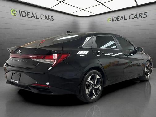 Phantom Black 2023 Hyundai ELANTRA SEL