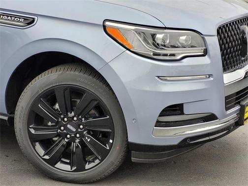 2024 Lincoln Navigator Black Label