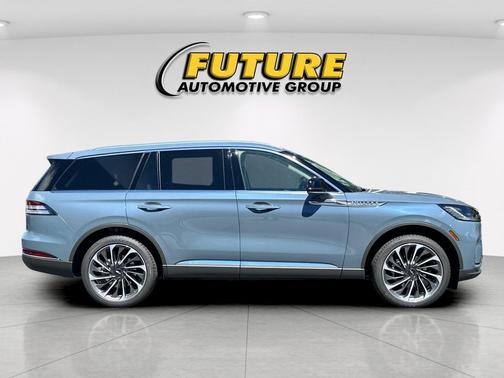 Whisper Blue Metallic Clearcoat 2026 Lincoln Aviator Reserve AWD