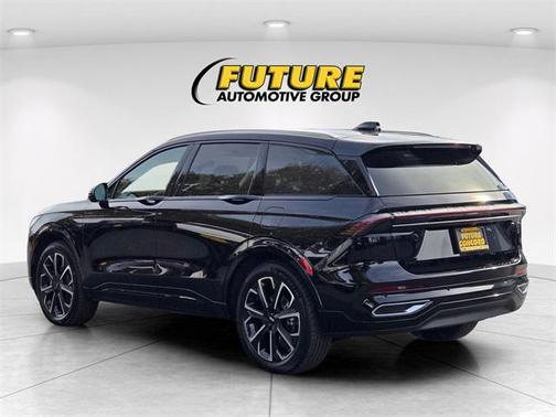 2025 Lincoln Nautilus Reserve