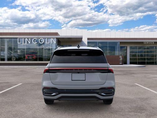 Gray Matter Metallic Clearcoat 2026 Lincoln Nautilus Reserve