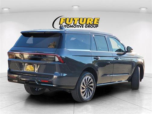 2025 Lincoln Navigator Black Label