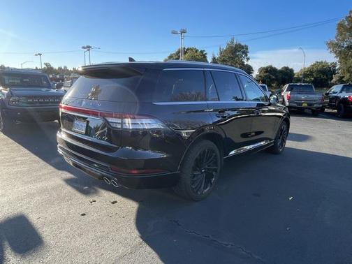 2022 Lincoln Aviator Reserve AWD