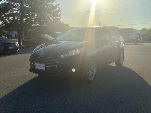 Shadow Black 2019 Ford Fiesta SE