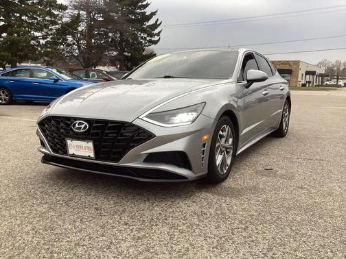 Shimmering Silver Pearl 2020 Hyundai SONATA SEL