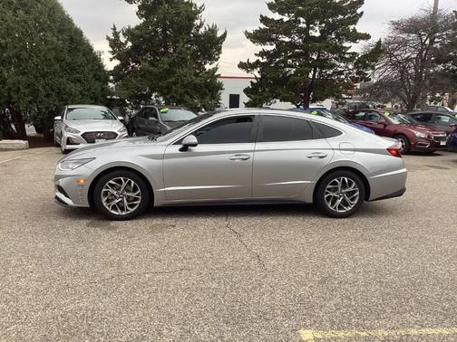 Shimmering Silver Pearl 2020 Hyundai SONATA SEL