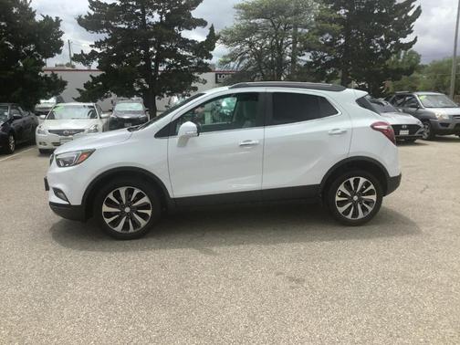 Summit White 2017 Buick Encore Essence