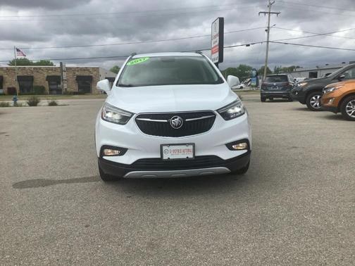 Summit White 2017 Buick Encore Essence