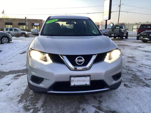 2016 Nissan Rogue S