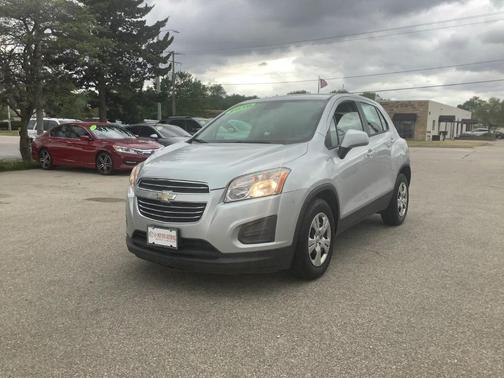 Silver Ice Metallic 2016 Chevrolet Trax LS