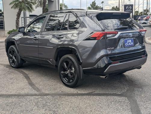 Blizzard Pearl/Midnight Black Metallic 2021 Toyota RAV4 Hybrid SE