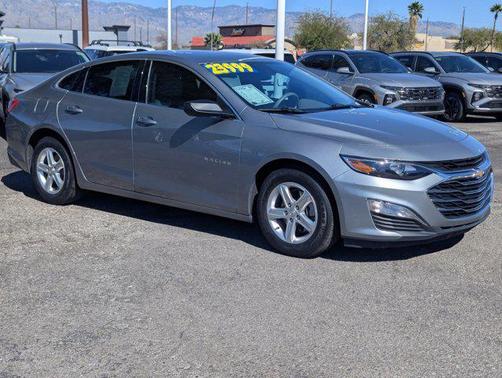 Sterling Gray Metallic 2023 Chevrolet Malibu 1LS