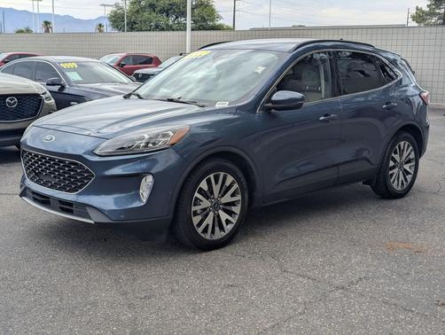 Blue Metallic 2020 Ford Escape Titanium