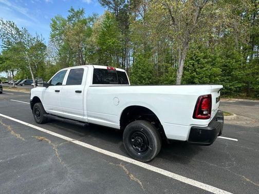 2025 RAM 2500 Tradesman Crew Cab 4x4 8' Box