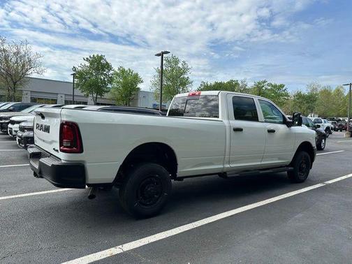 2025 RAM 2500 Tradesman Crew Cab 4x4 8' Box