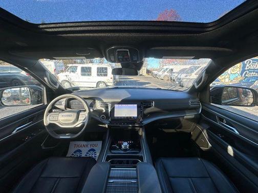 2024 Jeep Wagoneer L Series II 4x4