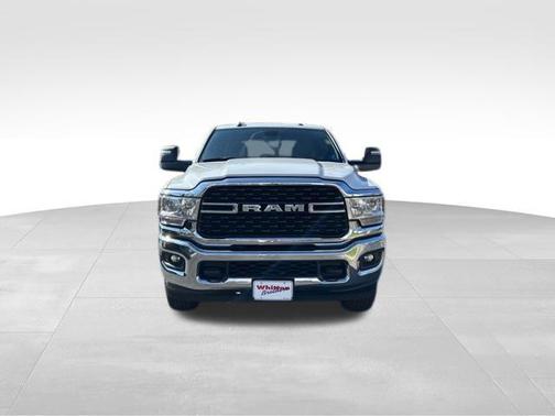 Bright White Clearcoat 2024 RAM 2500 Big Horn Crew Cab 4x4 8' Box