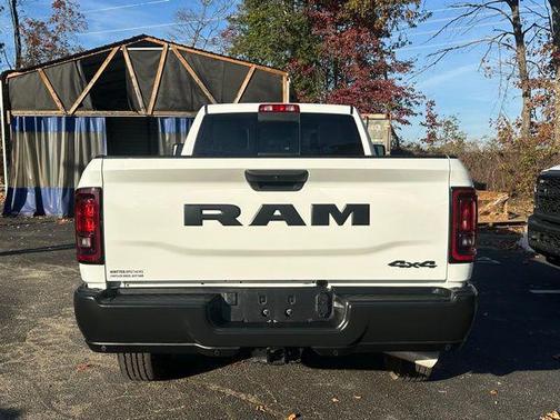 2025 RAM 2500 Tradesman Crew Cab 4x4 8' Box