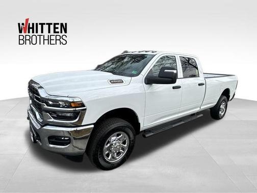 2026 RAM 2500 Tradesman Crew Cab 4x4 8' Box