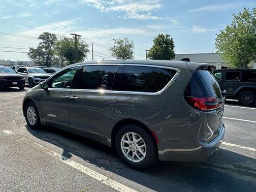 2025 Chrysler Pacifica L
