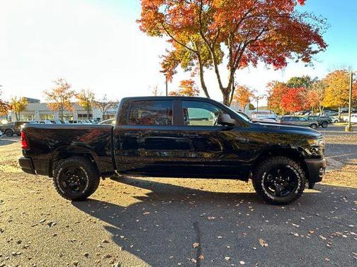 2026 RAM 1500 Warlock Crew Cab 4x4 5'7' Box