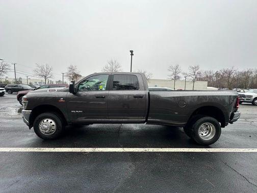 Granite Crystal Metallic Clearcoat 2026 RAM 3500 Big Horn Crew Cab 4x4 8' Box