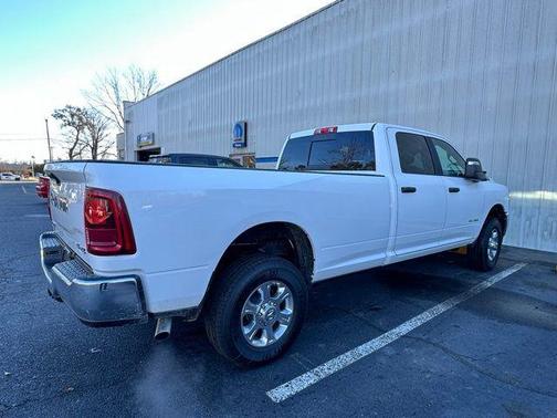 2026 RAM 2500 Big Horn Crew Cab 4x4 8' Box