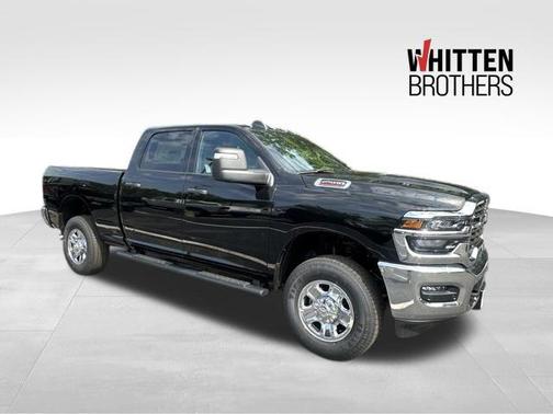 2025 RAM 2500 Tradesman Crew Cab 4x4 6'4' Box