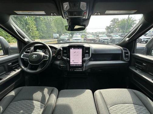 2025 RAM 2500 Tradesman Crew Cab 4x4 6'4' Box