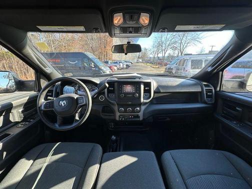 2022 RAM 3500 Tradesman Crew Cab 4x4 8' Box