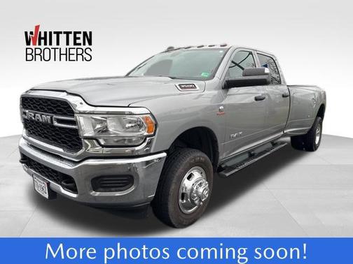 2022 RAM 3500 Tradesman Crew Cab 4x4 8' Box