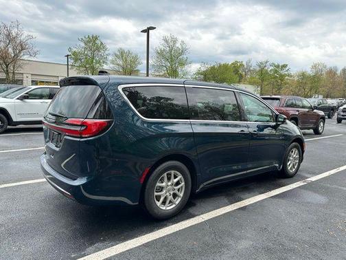 2025 Chrysler Pacifica L