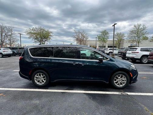 2025 Chrysler Pacifica L