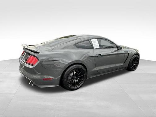 2018 Ford Shelby GT350 Base