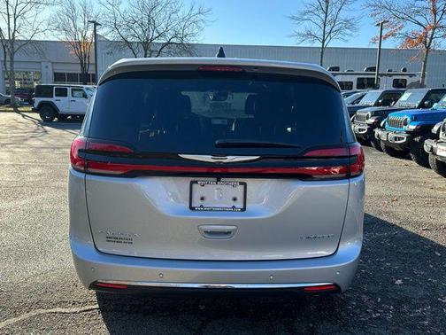2026 Chrysler Pacifica Limited