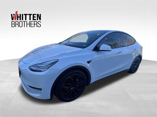 2022 Tesla Model Y Long Range Dual Motor All-Wheel Drive