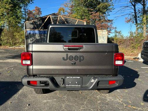 2025 Jeep Gladiator Sport S