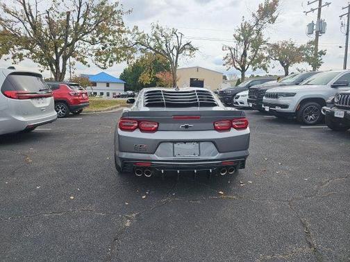2022 Chevrolet Camaro RWD Coupe LT1