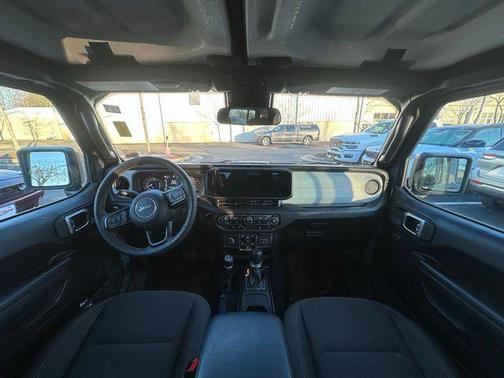 2024 Jeep Gladiator Sport S