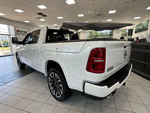 Ivory White Tri-Coat Pearlcoat 2026 RAM 1500 Longhorn