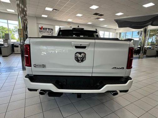 Ivory White Tri-Coat Pearlcoat 2026 RAM 1500 Longhorn