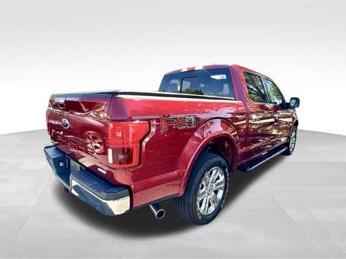 RUBY RED METALLIC TINTED CC 2018 Ford F-150 Lariat
