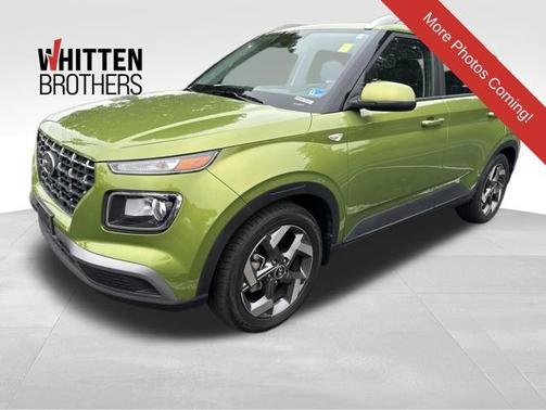 Green Apple 2024 Hyundai VENUE SEL