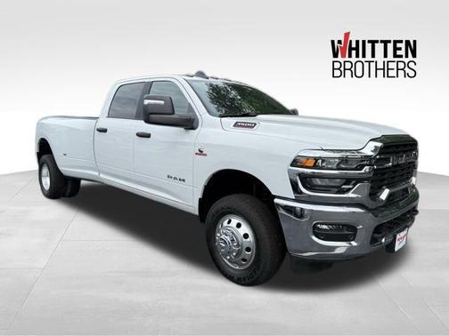 2025 RAM 3500 Big Horn Crew Cab 4x4 8' Box