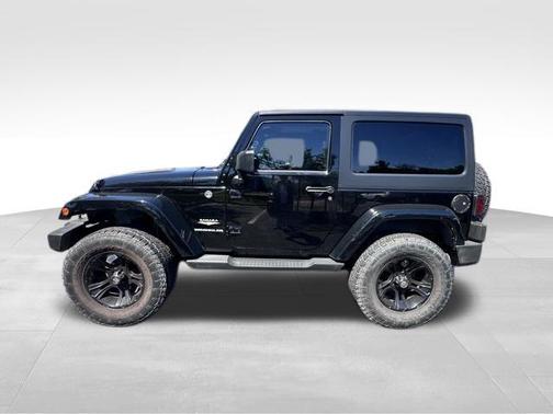 Black Clearcoat 2013 Jeep Wrangler Sahara